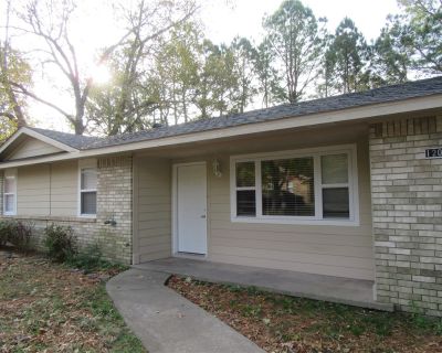 1209 S Prospect Circle. Property for Rent in Siloam Springs, AR for $1,250 with 3 bedrooms and 1 full bath, 1 half bath. This 1,124 square foot property was built in 1990 on a lot size of 0.24.. Nice 3 bedroom/1.5 bath home. Large fenced backyard. Comes with Stove and Dishwasher. Convenient location.. Fencing Chain Link Parking Features Attached Garage Lot Size Area 0.24 Building Area Total 112...