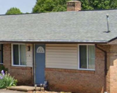 2 Bedroom 1BA 800 ft Apartment For Rent in St. Stephens, NC