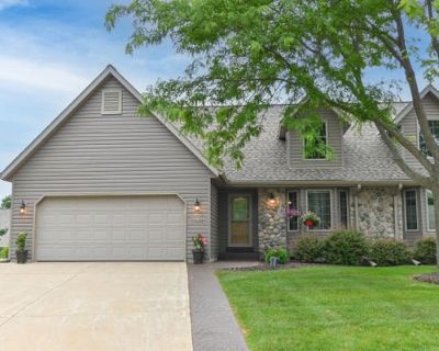 2 Bedroom 2BA 1842 ft Condominium For Sale in JACKSON, WI