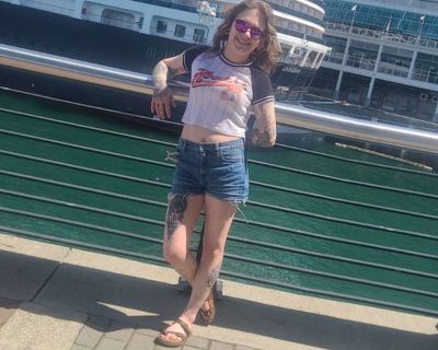 Bryn - Needs a House on iROOMit or a Room