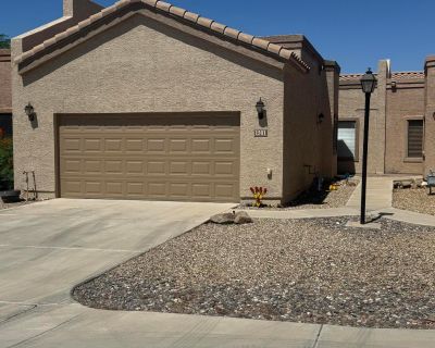 3 Bedroom 2BA 1356 ft Townhouse For Sale in Peoria, AZ