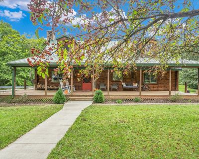 3 Bedroom 2BA 3034 ft Single Family House For Sale in Fithian, IL