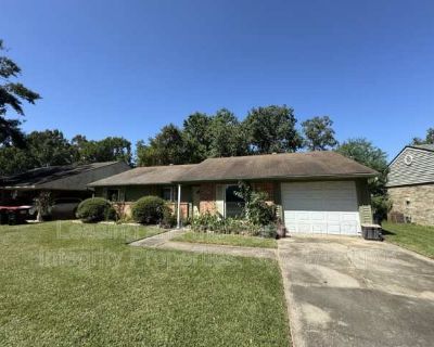 3 Bedroom 2BA 1323 ft Pet-Friendly Apartment For Rent in Lafayette, LA