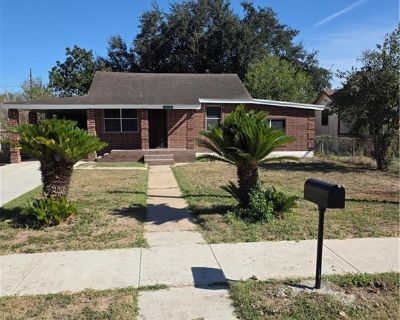 3 Bedroom 1BA 1137 ft Single Family House For Sale in McAllen, TX
