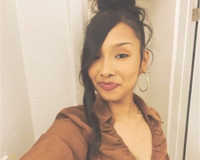 $700 /month. Age: 25 * Any pets?: No * Occupation: Other * Interests: my kids * Gender: Female. Smoking room acceptable. Pets are fine. Females preferred. Age preference: 21 - 35. Looking in: Banning , Beaumont , Cabazon , Cathedral City , Coachella , Corona , Desert Hot Springs , Indio , La Quinta , Lake Elsinore , Mecca , Menifee , Moreno Valley , Murrieta , North Palm Springs , Palm Desert ,...