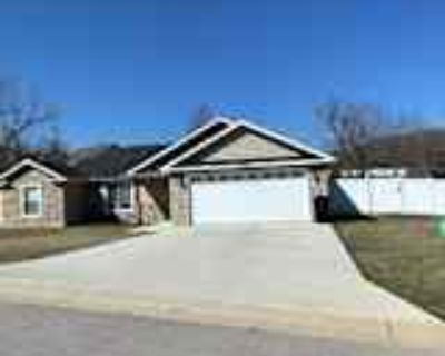 3 Bedroom 2BA 1630 ft² House For Rent in Saint Robert, MO 220 Ridgeview Dr