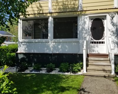 2 Bedroom 1BA 1100 ft Apartment For Rent in Milford, CT