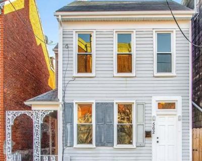 4 Bedroom 1.5BA 1256 ft Pet-Friendly Apartment For Rent in York, PA