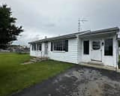 2 Bedroom 1BA 1180 ft² House For Rent in Inwood, WV 113 Middleway Pike