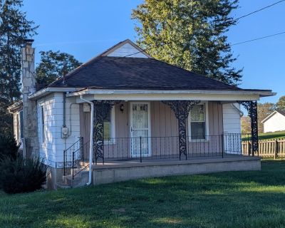 2 Bedroom 1BA 925 ft Single Family House For Sale in Hamden, OH
