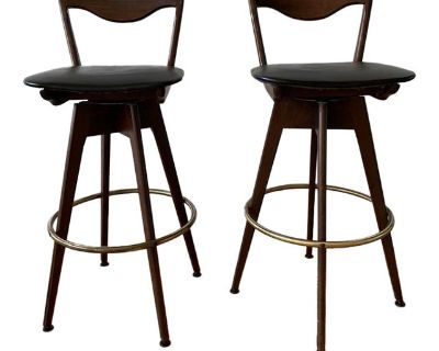 1960s Pair of Mid-Century Modern Swivel Bar Stools