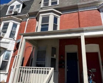 W Cottage Pl, York, Home For Rent