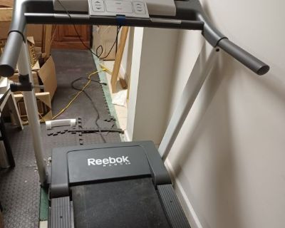 A free working treadmill