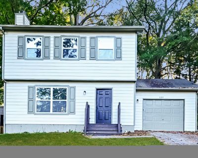 8305 Gledstone Way. Property for Rent in Fairburn, GA for $1,530 with 3 bedrooms and 1 full bath, 1 half bath. This 1,408 square foot property was built in 1986 on a lot size of 0.26.. Looking for your dream home? Through our seamless leasing process, this beautifully designed home is move-in ready. Our spacious layout is perfect for comfortable living that you can enjoy with your pets too; we'...