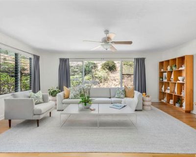 4 Bedroom 2BA 2016 ft Single Family Home For Sale in HONOLULU, HI