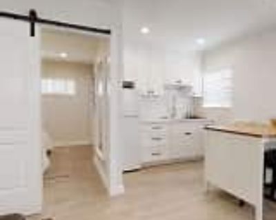 1 Bedroom 1BA 500 ft² Apartment For Rent in Manhattan Beach, CA 126 Seaview St
