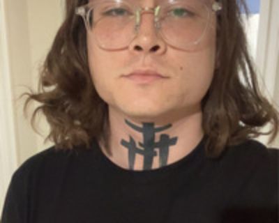 Shea I is looking for a New Roommate in Washington Dc with a budget of $800.00