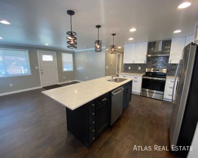 2 Bedroom 2BA 978 ft Pet-Friendly Single-family home For Rent in Commerce City, CO