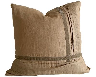 Hand-Pleated Metallic Linen Pillowcase With Velvet Cross Pattern