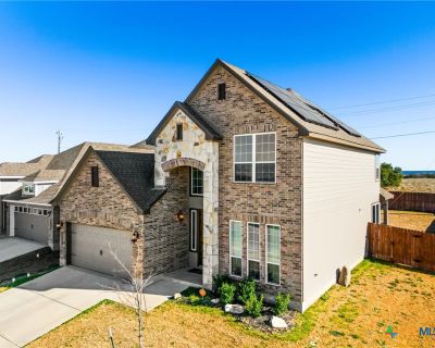 4 Bedroom 3BA 2439 ft Single Family House For Rent in Killeen, TX