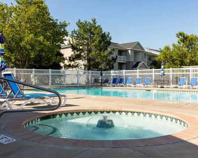 2 Bedroom 1BA 1140 ft Apartment For Rent in Clearfield, UT