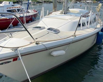Used 1980 Catalina 27 For Sale in westbrook, Connecticut,