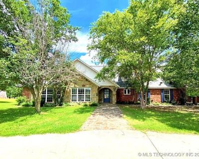 3 Bedroom 2BA 2224 ft Single Family Home For Sale in STIGLER, OK