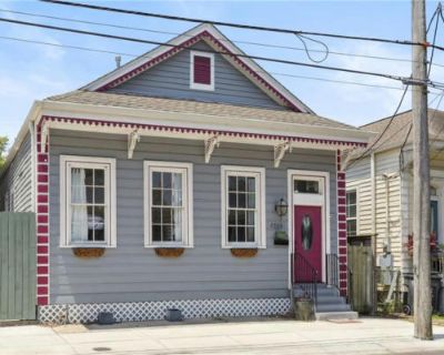 3 Bedroom 2BA 1525 ft Single Family Home For Sale in New Orleans, LA