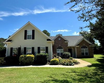 3 Bedroom 2BA 2026 ft Single Family House For Sale in Jefferson, GA