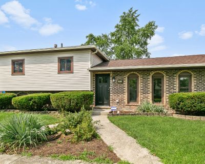 Property for Rent in Glenwood, IL for $2,800 with 3 bedrooms and 2 full baths. This 1,476 square foot property was built in 1976.. Gorgeous 3-bedroom, 2-bathroom house in Glenwood. This property offers 1,476 square feet of living space. New kitchen, quartz countertops, crisp white shaker-style cabinets, and sleek stainless steel appliances, all new light fixtures and plumbing fixtures. New luxu...