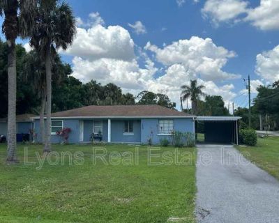 1 Bedroom 1BA 620 ft Pet-Friendly Apartment For Rent in North Fort Myers, FL