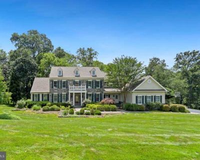 4 Bedroom 6BA 7422 ft Single Family Home For Sale in LEESBURG, VA