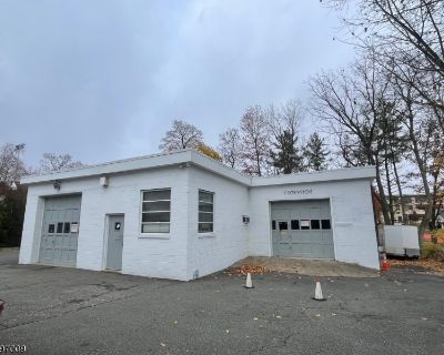 2300 ft Commercial Property For Rent in Morristown, NJ