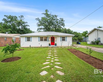 3 Bedroom 2BA 1417 ft Single Family House For Sale in Fairhope, AL