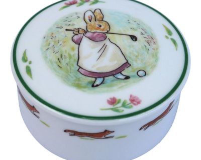 1994 Vintage Villeroy & Boch German Foxwood Tales Golfing Rabbit Porcelain Trinket Box With Lid.
