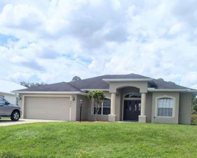 2 Bedroom 2BA 1210 ft Pet-Friendly Apartment For Rent in North Port, FL