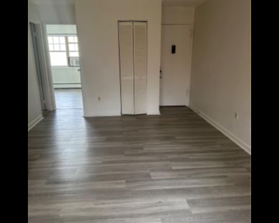 1 Bedroom 1BA 638 ft Condo For Sale in Newburgh, NY