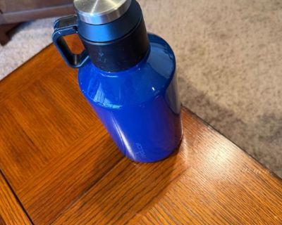 Nice heavy blue bottle of water in good shape, will keep your water cold, for only $10 if you want me to send to you by mail, you the buyer will pay for the mail at your end
