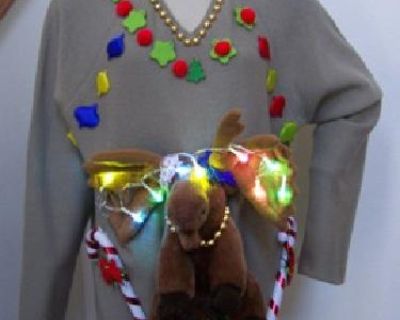 Men's Wool Sweater XL Moose Head Bendable Antlers Ugly Christmas LED Lights in Tulsa, OK