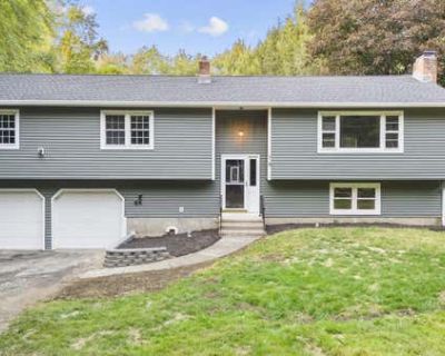 4 Bedroom 3BA 2888 ft Single Family Home For Sale in NEWTOWN, CT