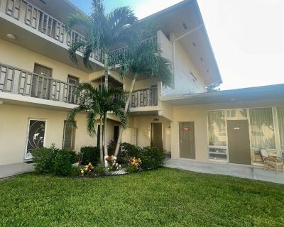 1 Bedroom 1BA 640 ft Furnished Condo For Rent in Pompano Beach, FL