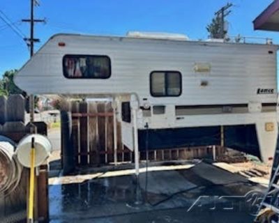1997 Lance Squire Lite 195 Truck Camper
