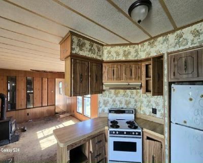 24 Vibernum Drive. Calling all Investors! Huge opportunity to make a deal on this perfect renovation project. Quick Closing, Quick Renovation and Quick Profit! This home needs significant work and is priced accordingly. .... 2 Bedroom. 1 Bathroom. 980 ft