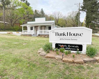 4 Bedroom 4BA 2100 ft Single Family House For Sale in Mountain View, AR