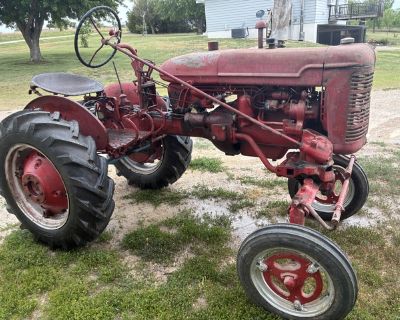 FARMALL Super A Tractor