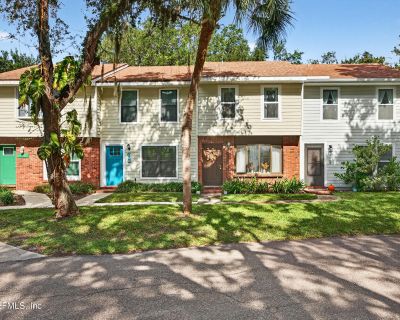 2 Bedroom 1BA 1020 ft Townhouse For Sale in St. Augustine, FL