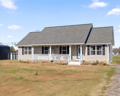 3 Bedroom 2BA 1537 ft Single Family House For Sale in Fort Payne, AL