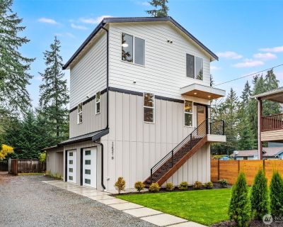 3 Bedroom 1BA 1012 ft Condo For Sale in Seattle, WA