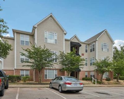 1 Bedroom 2BA 945 ft Condominium For Sale in RALEIGH, NC