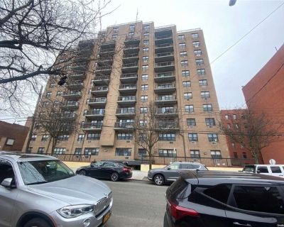 - Th Ave Unit C, Flushing, Condo For Sale